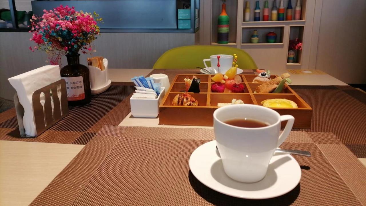 Holiday Inn Shanghai Dishui Lake By Ihg Nanhui Esterno foto